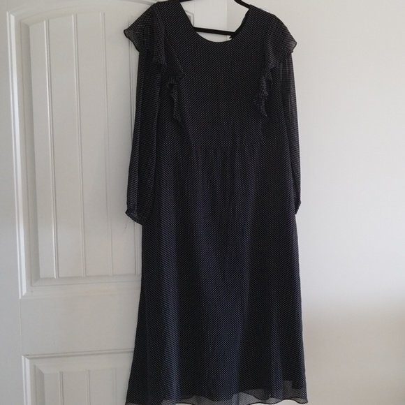 long sleeve polka dot dress - Picture 2 of 5